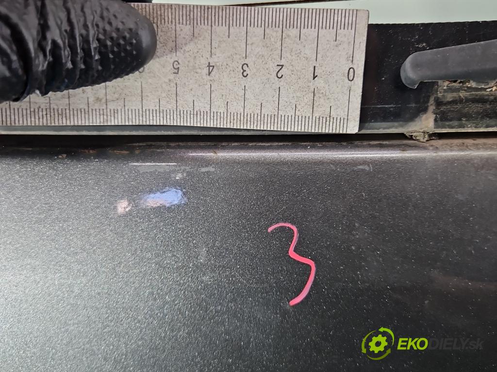 Toyota Corolla E12 2001-2009 2.0 D4D 90 hp manual 66 kW 1995 cm3 5- zadní kufrové dveře  (Zadní kapota (kufr))