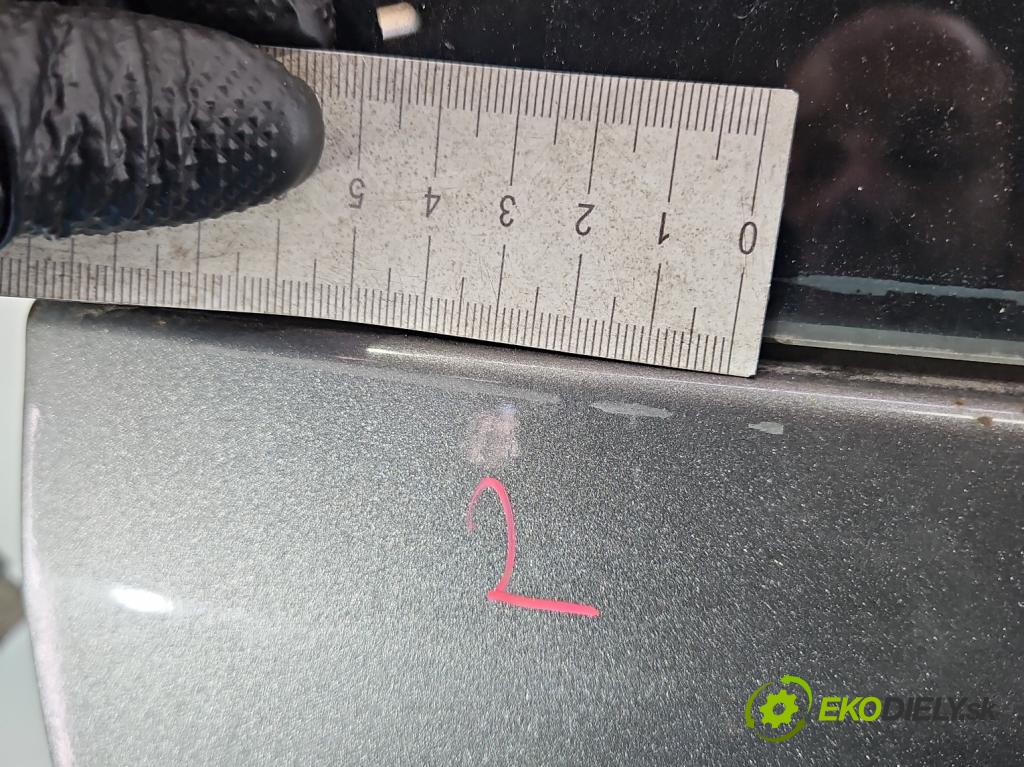 Toyota Corolla E12 2001-2009 2.0 D4D 90 hp manual 66 kW 1995 cm3 5- zadní kufrové dveře  (Zadní kapota (kufr))