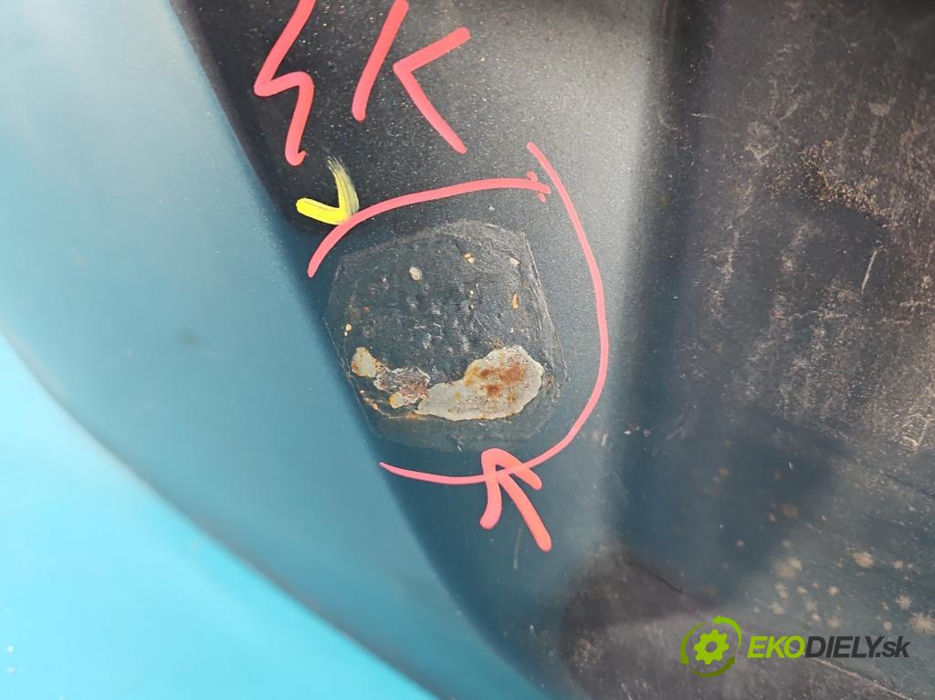 Audi A4 B7 2004-2008 1.9 tdi 116 hp manual 85 kW 1896 cm3 5- zadní kufrové dveře  (Zadní kapota (kufr))