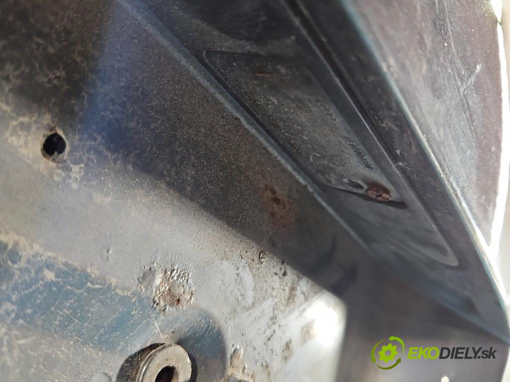 Audi A4 B7 2004-2008 1.9 tdi 116 hp manual 85 kW 1896 cm3 5- zadní kufrové dveře  (Zadní kapota (kufr))