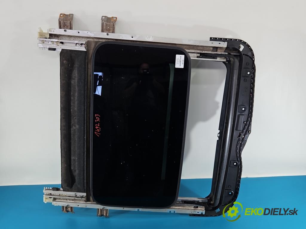 Infiniti FX I 2003-2008 3.5 V6 280KM: automatic 206 kW 3498 cm3 5- Střešní okno:  (Sklo karosérie)