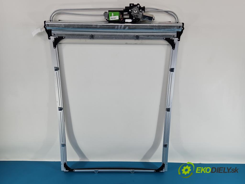 Ford S-max II 15-23 2.0 tdci 150 hp automatic 110 kW 1995 cm3 5- roleta  (Roleta zavazadlového prostoru)