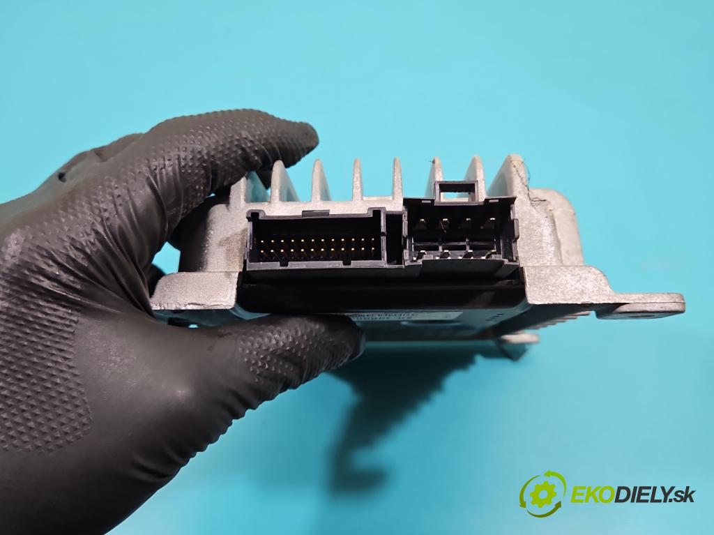 Infiniti FX I 2003-2008 3.5 V6 280KM: automatic 206 kW 3498 cm3 5- Zesilovač: 28060-CG010 (Zosilňovač)