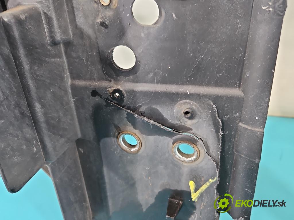 Infiniti FX I 2003-2008 3.5 V6 280KM automatic 206 kW 3498 cm3 5- stěna přední  (Přední výztuha)