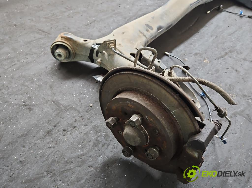 Honda Jazz III 2008-2014 1.3 16V 99 hp manual 73 kW 1339 cm3 5- zadní výztuha  (Zadní výztuha)