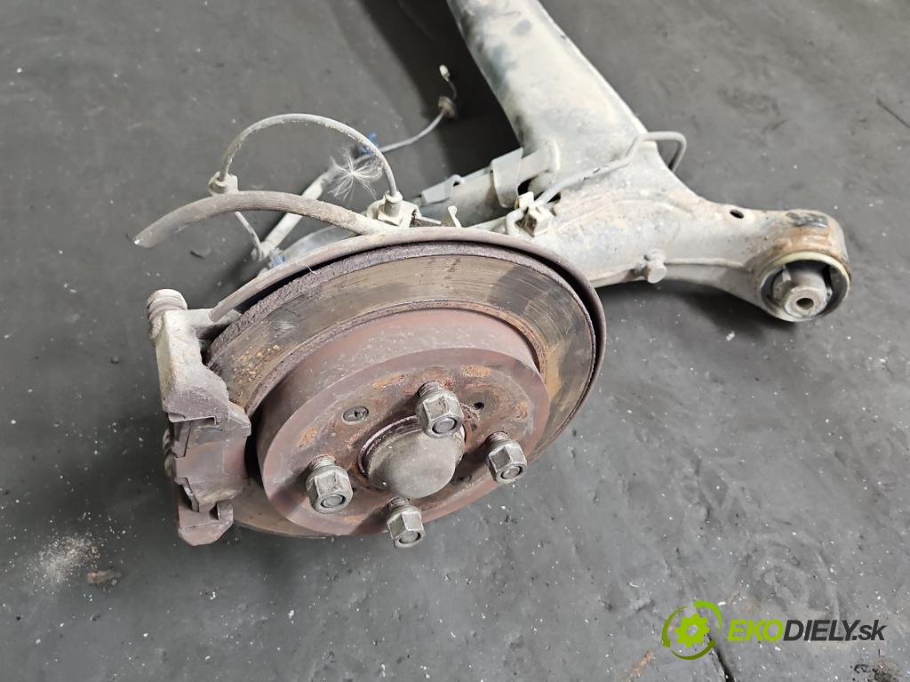 Honda Jazz III 2008-2014 1.3 16V 99 hp manual 73 kW 1339 cm3 5- zadní výztuha  (Zadní výztuha)