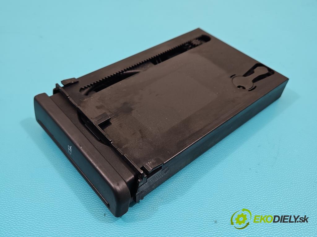 Audi A4 B7 2004-2008 1.9 tdi 116 HP manual 85 kW 1896 cm3 5- Rukojeť: na nápoje: 8E1862534 (Držiak (úchyt) na nápoje)