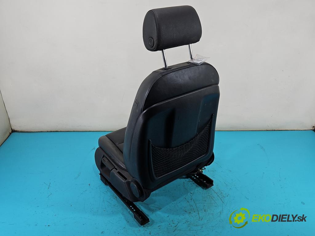 Audi A4 B7 2004-2008 1.9 tdi 116 HP manual 85 kW 1896 cm3 5- Sedačka ľavý  (Sedadlo)