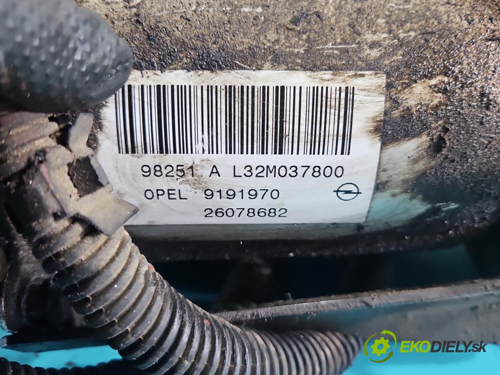 Opel Astra II 1998-2009 1.6 75 HP manual 55 kW 1598 cm3 5- čerpadlo posilovač 26078682 (Servočerpadlo)