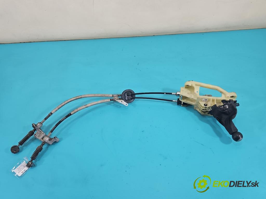 Honda Jazz III 2008-2014 1.3 16V 99 HP manual 73 kW 1339 cm3 5- Páka: Změny: stupeň,rýchlosť  (Rýchlostná páka (kulisa))