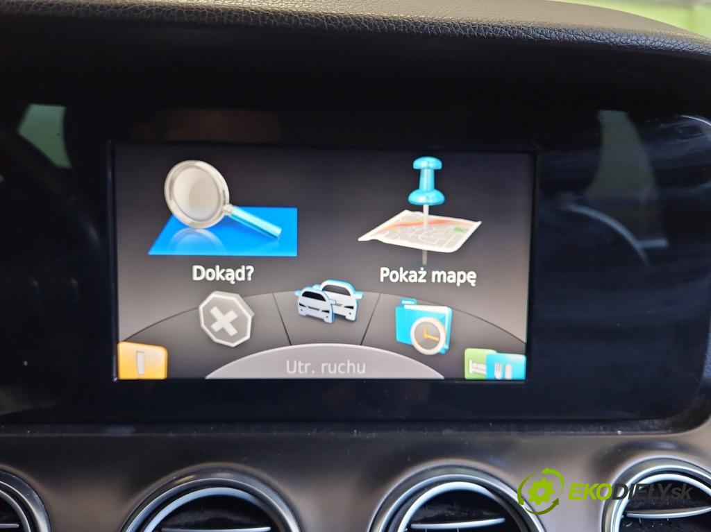 Mercedes E W213 2016-2023 2.0 CDI 194KM: automatic 143 kW 1950 cm3 5- Zobrazit: A2139009406 (Prístrojová doska)