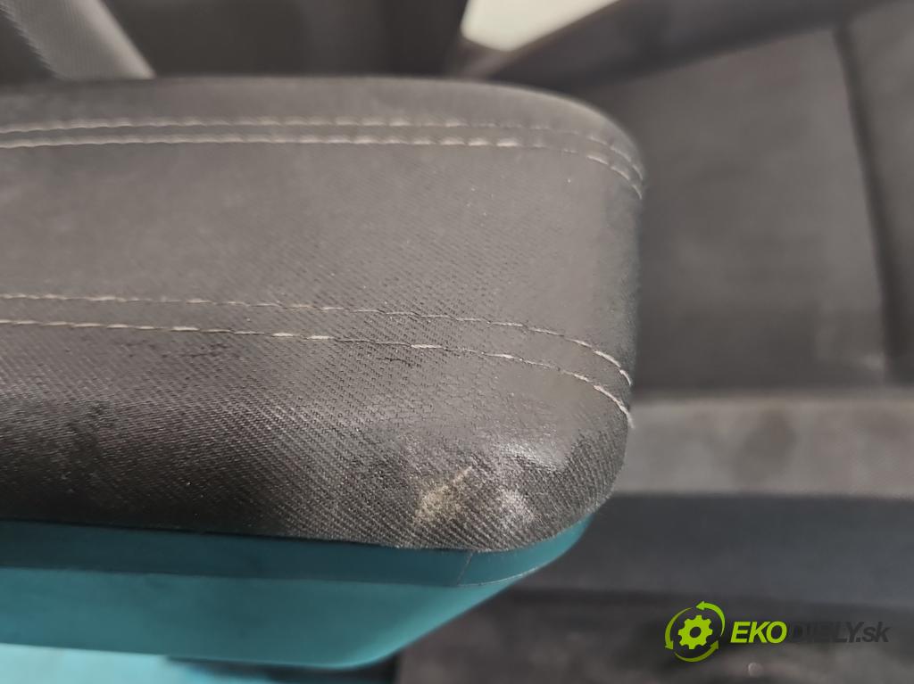 Dacia Duster II 2018-2024 1.6 16V 114 HP manual 84 kW 1598 cm3 5- Sedačka ľavý  (Sedadlo)