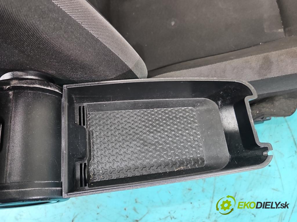 Dacia Duster II 2018-2024 1.6 16V 114 HP manual 84 kW 1598 cm3 5- Sedačka ľavý  (Sedadlo)