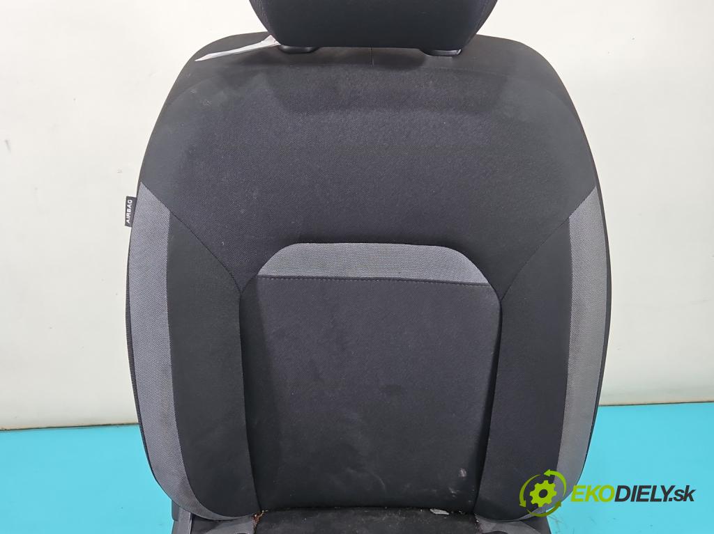 Dacia Duster II 2018-2024 1.6 16V 114 HP manual 84 kW 1598 cm3 5- Sedačka pravý  (Sedadlo)