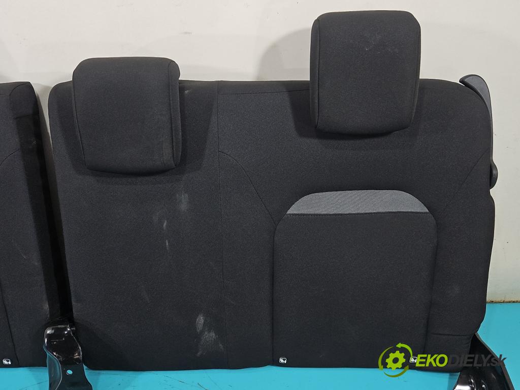 Dacia Duster II 2018-2024 1.6 16V 114 HP manual 84 kW 1598 cm3 5- Pohovka: zadné  (Sedadlo)