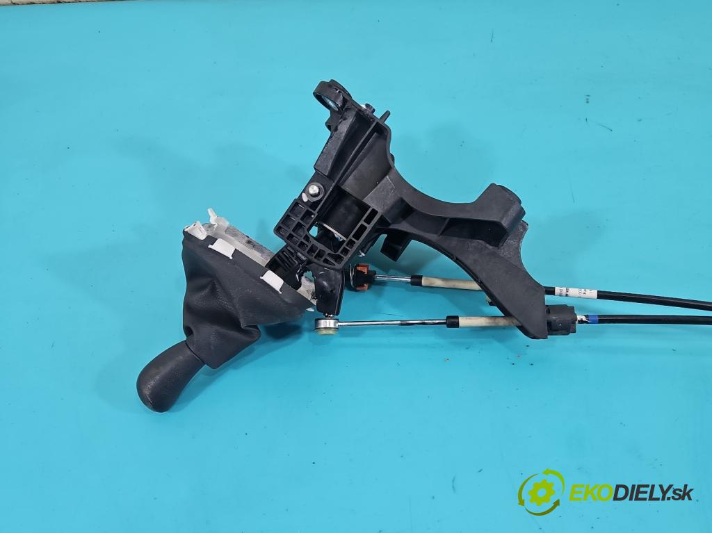 Mazda 3 II BL 2008-2013 1.6 CiTD 116 HP manual 85 kW 1560 cm3 5- Páka: Změny: stupeň,rýchlosť BFVX46100 (Rýchlostná páka (kulisa))