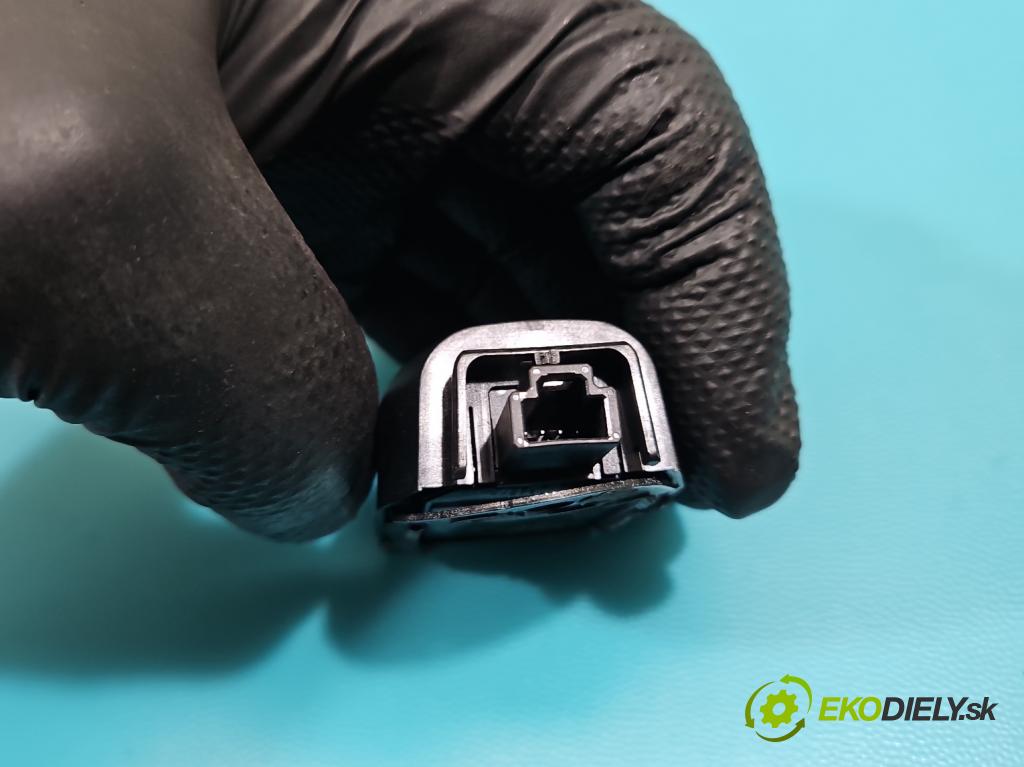 Mazda 3 II BL 2008-2013 1.6 CiTD 116 HP manual 85 kW 1560 cm3 5- snímač déšť:  (Snímač dažďa)