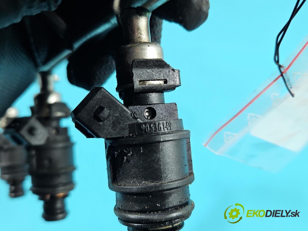 Opel Zafira A 1999-2005 1.8 16V 125 HP manual 92 kW 1796 cm3 5- vstrek 90536149 (Vstrekovač paliva)