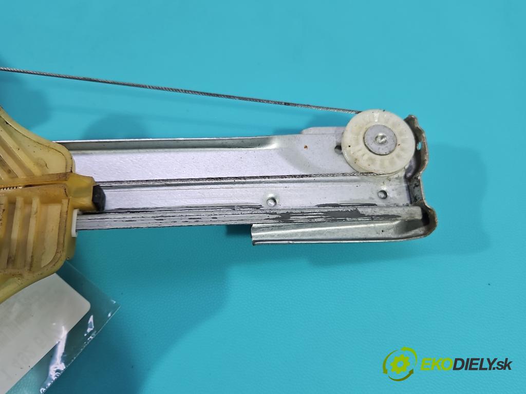 Dacia Duster II 2018-2024 1.6 16V 114 HP manual 84 kW 1598 cm3 5- mechanizmus okna predné pravý 128001891-D