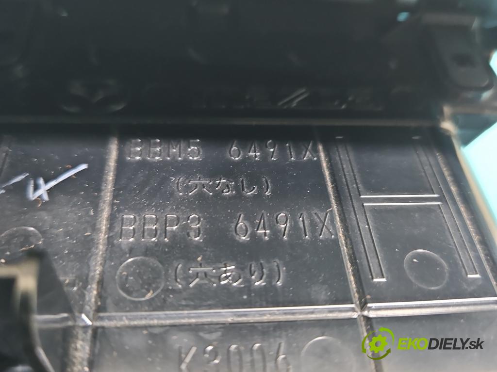 Mazda 3 II BL 2008-2013 1.6 CiTD 116 HP manual 85 kW 1560 cm3 5- Mřížka: kúrenia stredová BBP3-55211 (Mriežka kúrenia (fukár))