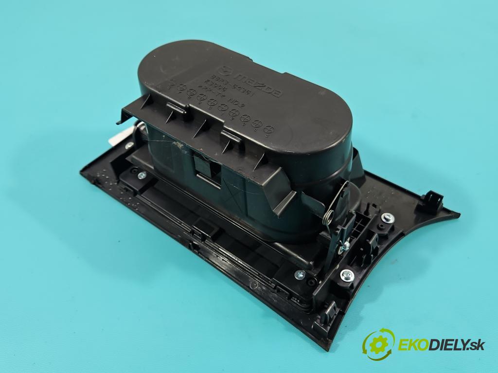 Mazda 3 II BL 2008-2013 1.6 CiTD 116 hp manual 85 kW 1560 cm3 5- Rukojeť: na napoje: BBP3-64361 (Držák nápojů)