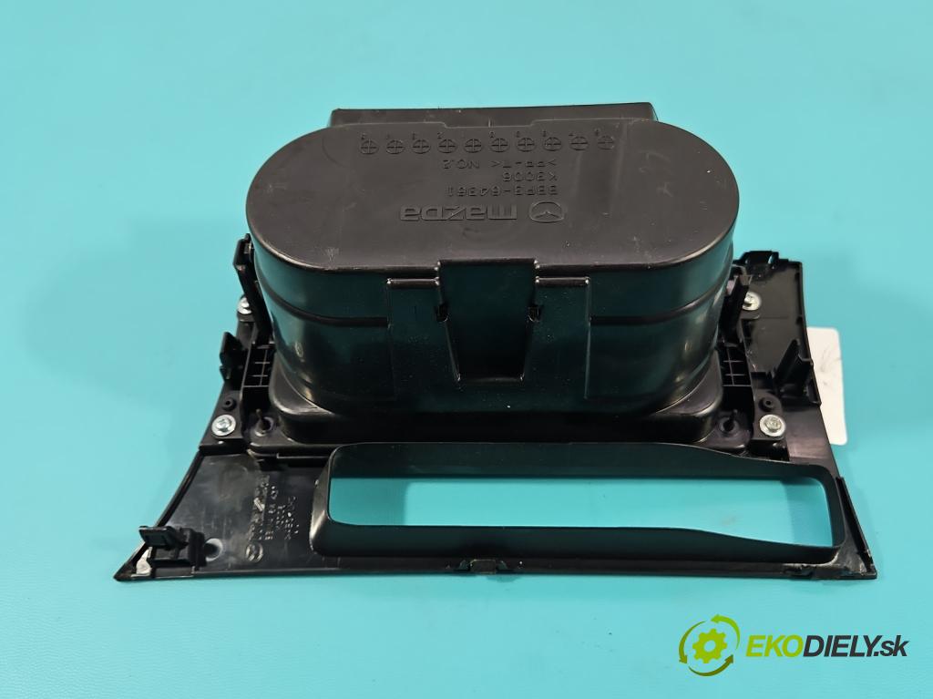 Mazda 3 II BL 2008-2013 1.6 CiTD 116 hp manual 85 kW 1560 cm3 5- Rukojeť: na napoje: BBP3-64361 (Držák nápojů)