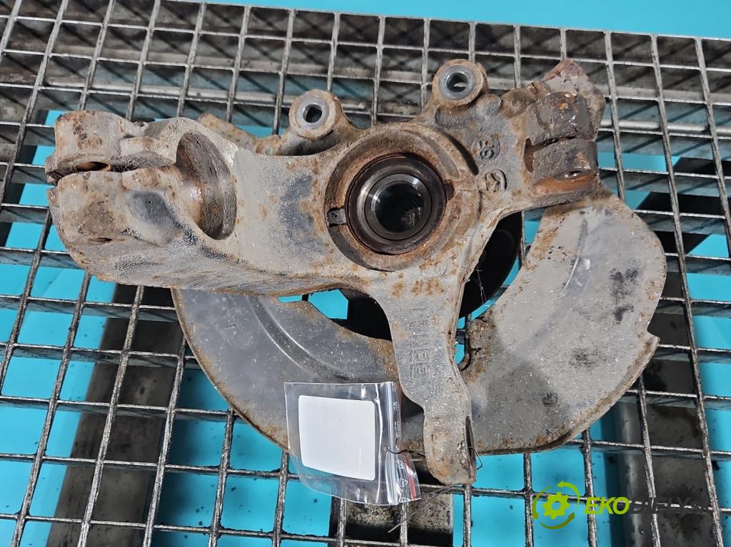 Mazda 3 II BL 2008-2013 1.6 CiTD 116 hp manual 85 kW 1560 cm3 5- náboj levé  (Náboj kola)