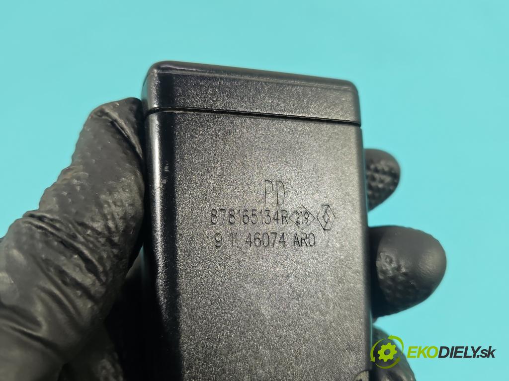 Dacia Duster II 2018-2024 1.6 16V 114 HP manual 84 kW 1598 cm3 5- pas bezpečnosť: predné ľavý 878165134R