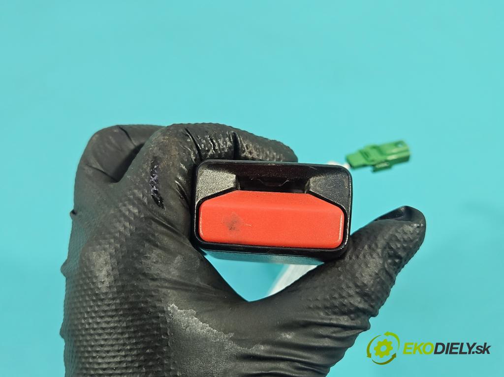 Dacia Duster II 2018-2024 1.6 16V 114 HP manual 84 kW 1598 cm3 5- pas bezpečnosť: predné ľavý 878165134R