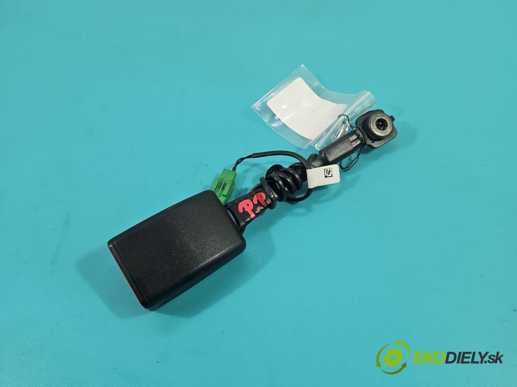 Dacia Duster II 2018-2024 1.6 16V 114 HP manual 84 kW 1598 cm3 5- pas bezpečnosť: predné pravý 878165134R