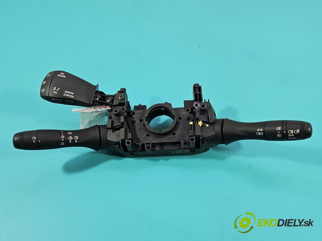 Dacia Duster II 2018-2024 1.6 16V 114 HP manual 84 kW 1598 cm3 5- prepínač komplex: 255678207R (Prepínacie páčky pod volantom)