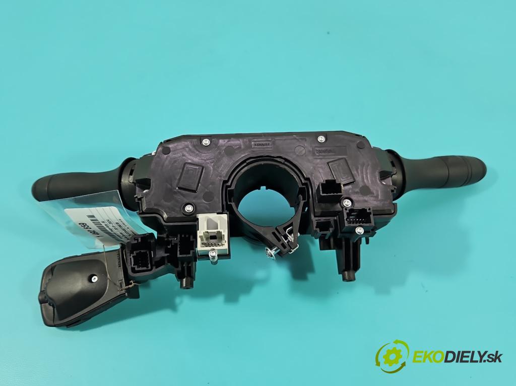 Dacia Duster II 2018-2024 1.6 16V 114 HP manual 84 kW 1598 cm3 5- prepínač komplex: 255678207R (Prepínacie páčky pod volantom)