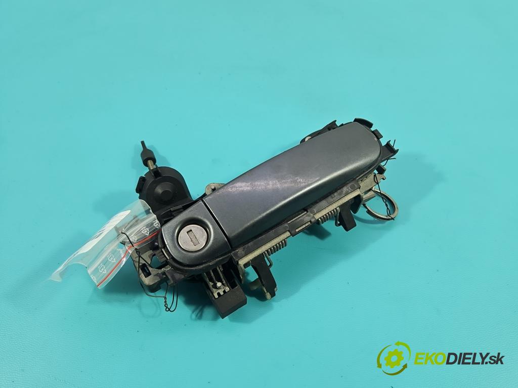 Audi A4 B7 2004-2008 1.9 tdi 116 HP manual 85 kW 1896 cm3 5- rukoväť predné ľavé mimo:  (Kľučka dverí vonkajšia predná ľavá)