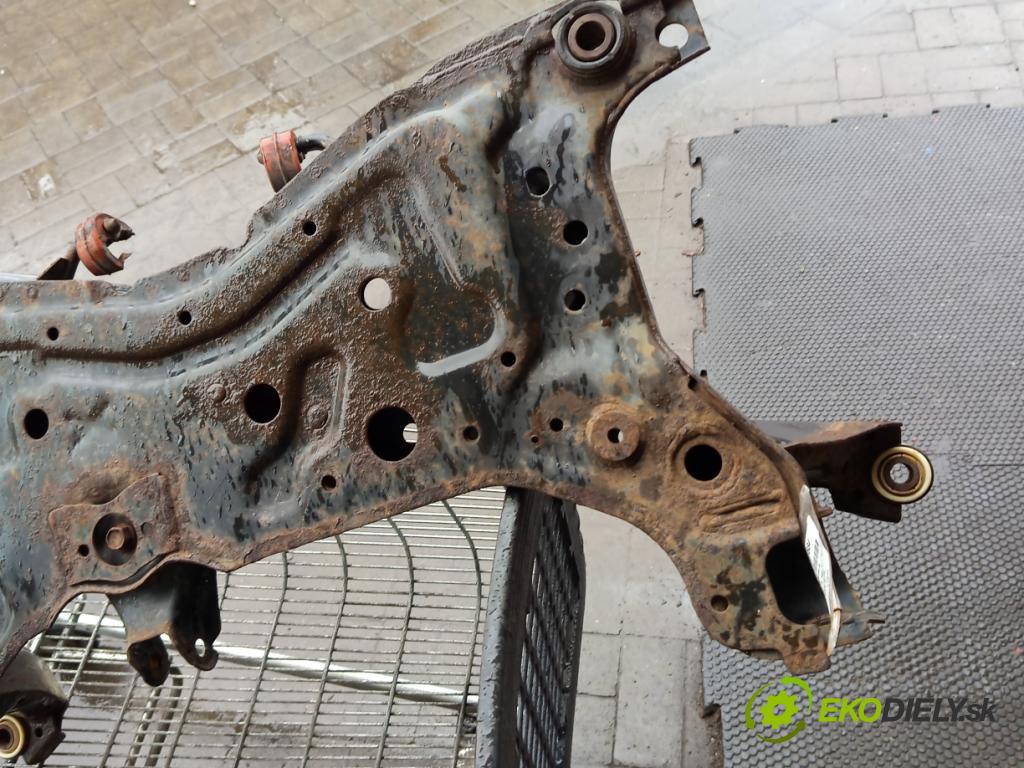 Mazda 3 II BL 2008-2013 1.6 CiTD 116 hp manual 85 kW 1560 cm3 5- výztuha motoru