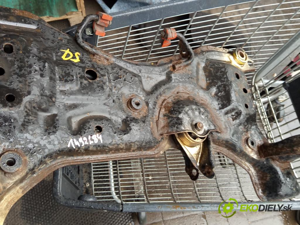 Mazda 3 II BL 2008-2013 1.6 CiTD 116 hp manual 85 kW 1560 cm3 5- výztuha motoru