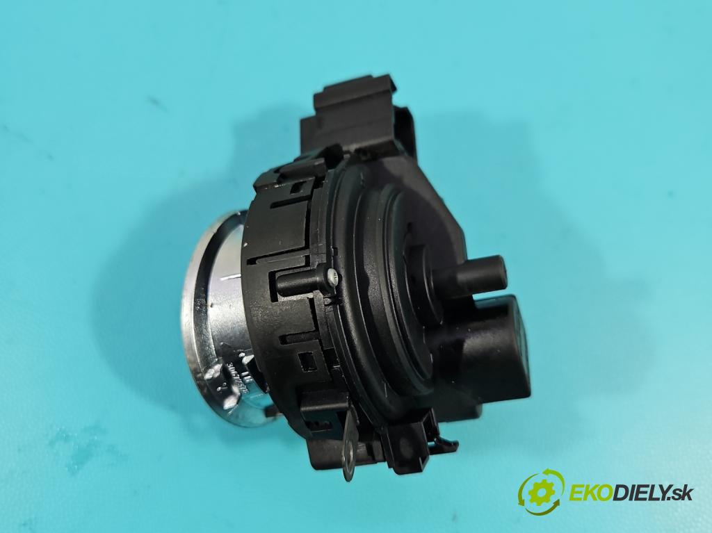 Volvo V50 2.0d 136 HP manual 100 kW 1997 cm3 5- Spínačka 30797783 (Spínacia skrinka)