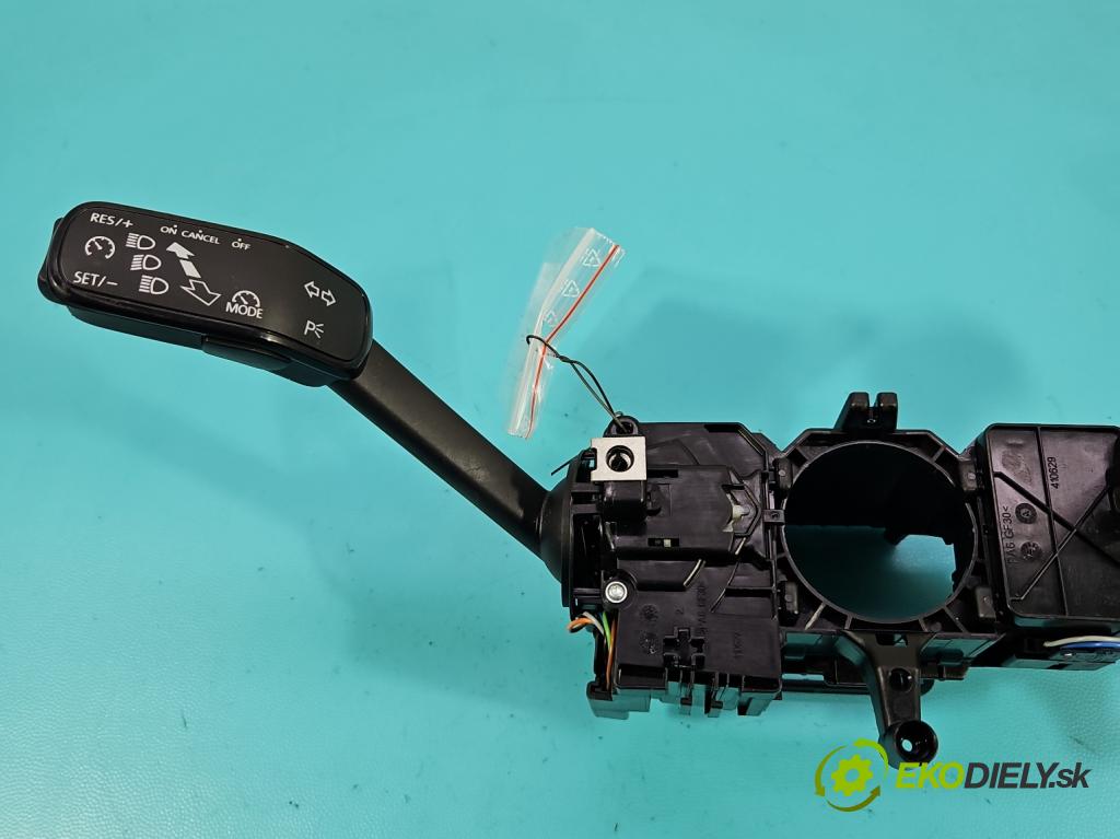 Skoda Fabia III 2014- 2021 1.2 TSI 90 HP manual 66 kW 1197 cm3 5- prepínač komplex: 6C0953513F (Prepínacie páčky pod volantom)