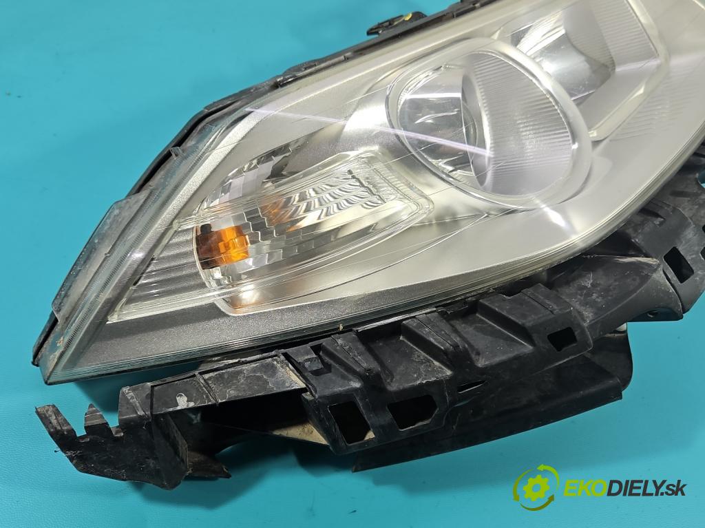 Renault Megane II 2003-2008 1.5 dci 106 HP manual 78 kW 1461 cm3 5- Reflektor: pravý 8200412742F (Svetlo predné pravé)