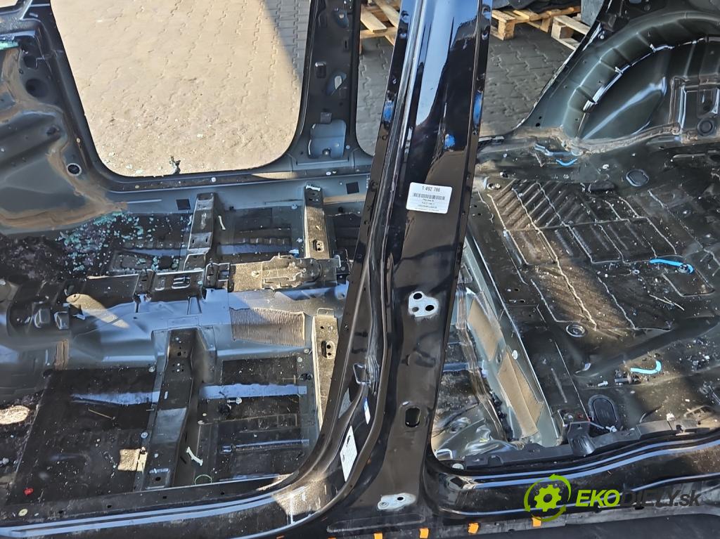 Ford S-max II 15-23 2.0 tdci 150 hp automatic 110 kW 1995 cm3 5- práh levý  (Karoserie ostatní)