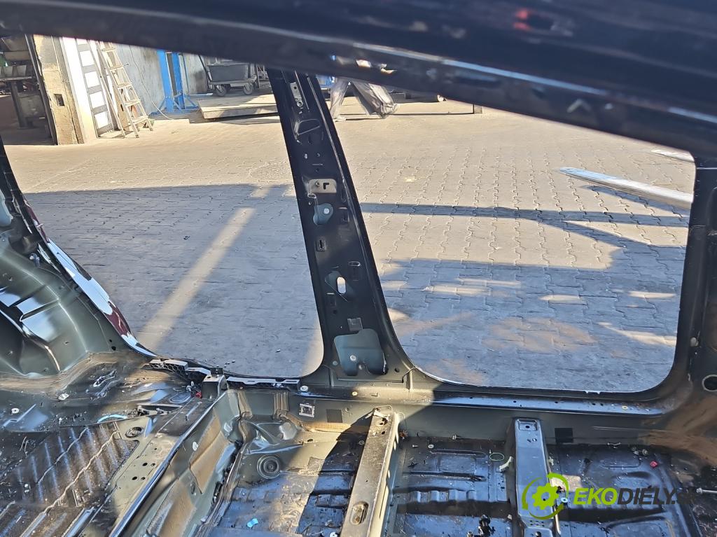 Ford S-max II 15-23 2.0 tdci 150 hp automatic 110 kW 1995 cm3 5- práh levý  (Karoserie ostatní)