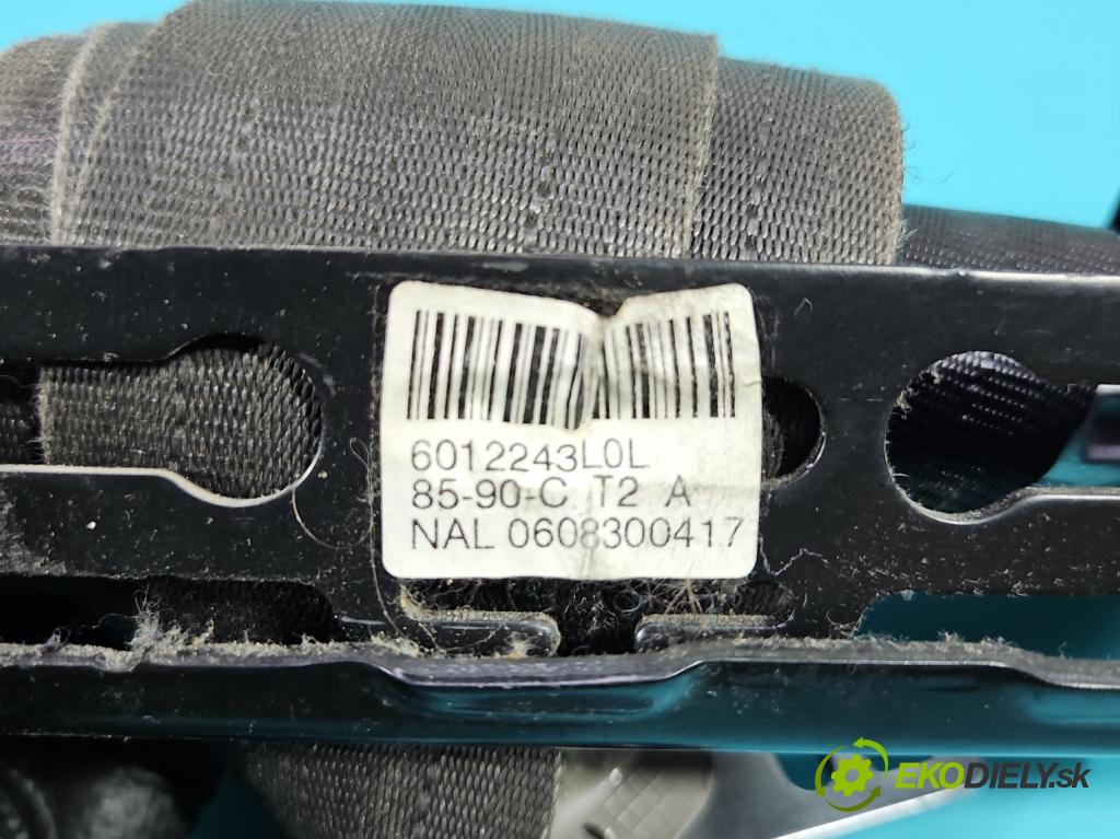 Volvo V50 2.0d 136 HP manual 100 kW 1997 cm3 5- pas bezpečnosť: predné ľavý