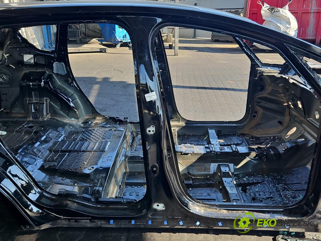 Ford S-max II 15-23 2.0 tdci 150 HP automatic 110 kW 1995 cm3 5- Práh: pravý  (Karoséria ostatné)