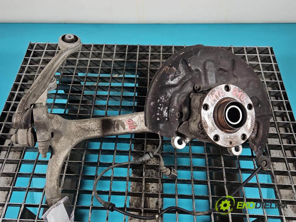 Audi A4 B7 2004-2008 1.9 tdi 116 hp manual 85 kW 1896 cm3 5- náboj pravé  (Náboj kola)