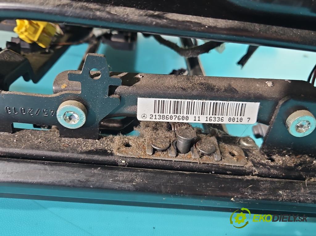 Mercedes E W213 2016-2023 2.0 CDI 194KM: automatic 143 kW 1950 cm3 5- Sedačka pravý  (Sedadlo)