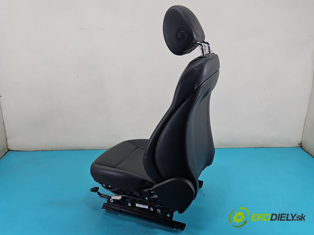 Mercedes E W213 2016-2023 2.0 CDI 194KM: automatic 143 kW 1950 cm3 5- Sedačka pravý  (Sedadlo)