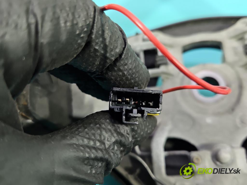 Peugeot 206 1.4 16V 88 HP manual 65 kW 1360 cm3 5- volant 96441166ZR (Volant)