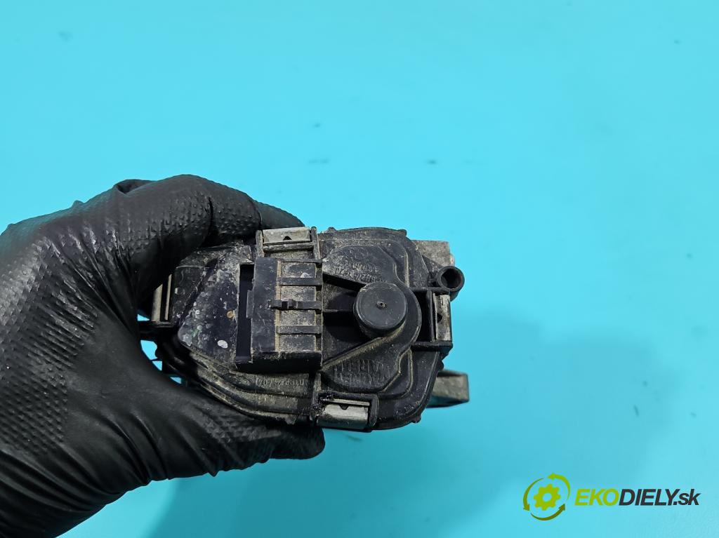 Peugeot 206 1.4 16V 88 HP manual 65 kW 1360 cm3 5- klapka 9647925480 (Škrtiaca klapka)