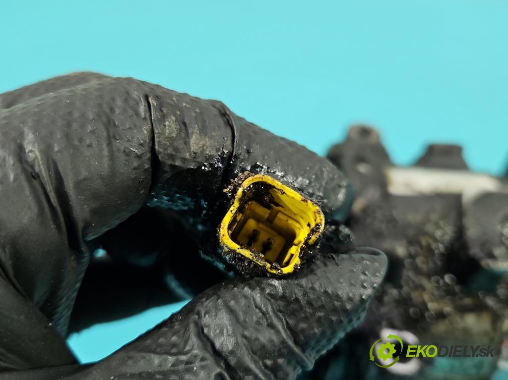 Peugeot 206 1.4 16V 88 HP manual 65 kW 1360 cm3 5- Kompresor: klimatizácie 9655191580 (Kompresor klimatizácie)