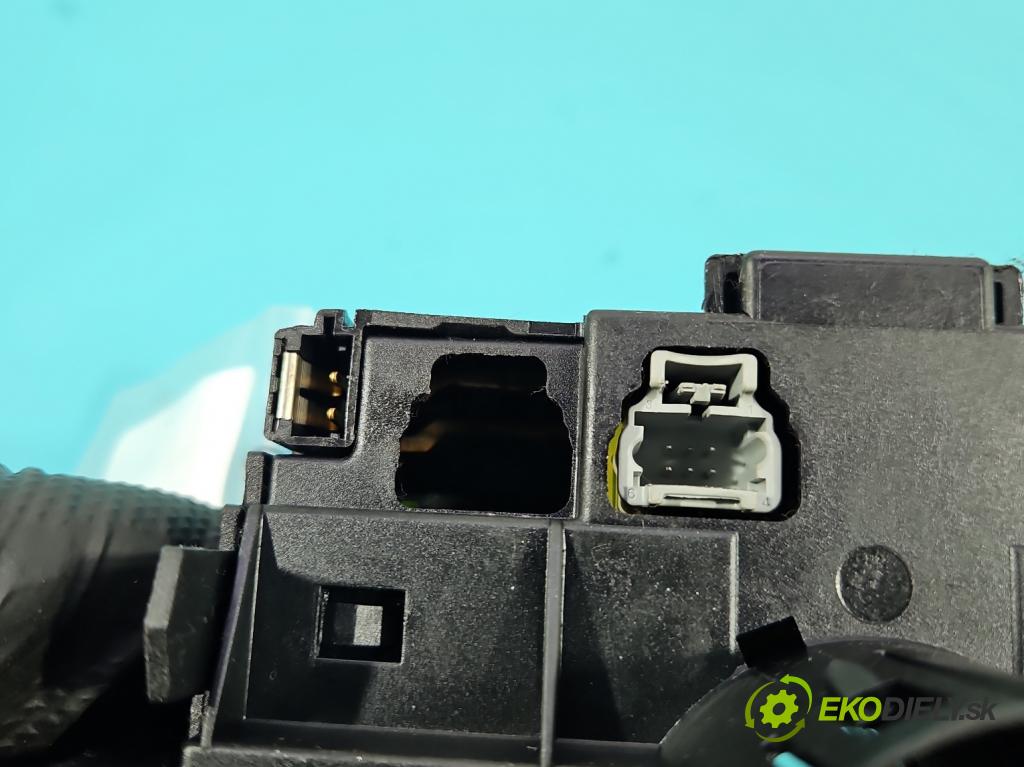 Peugeot 206 1.4 16V 88 HP manual 65 kW 1360 cm3 5- prepínač komplex: 96605636XT (Prepínacie páčky pod volantom)