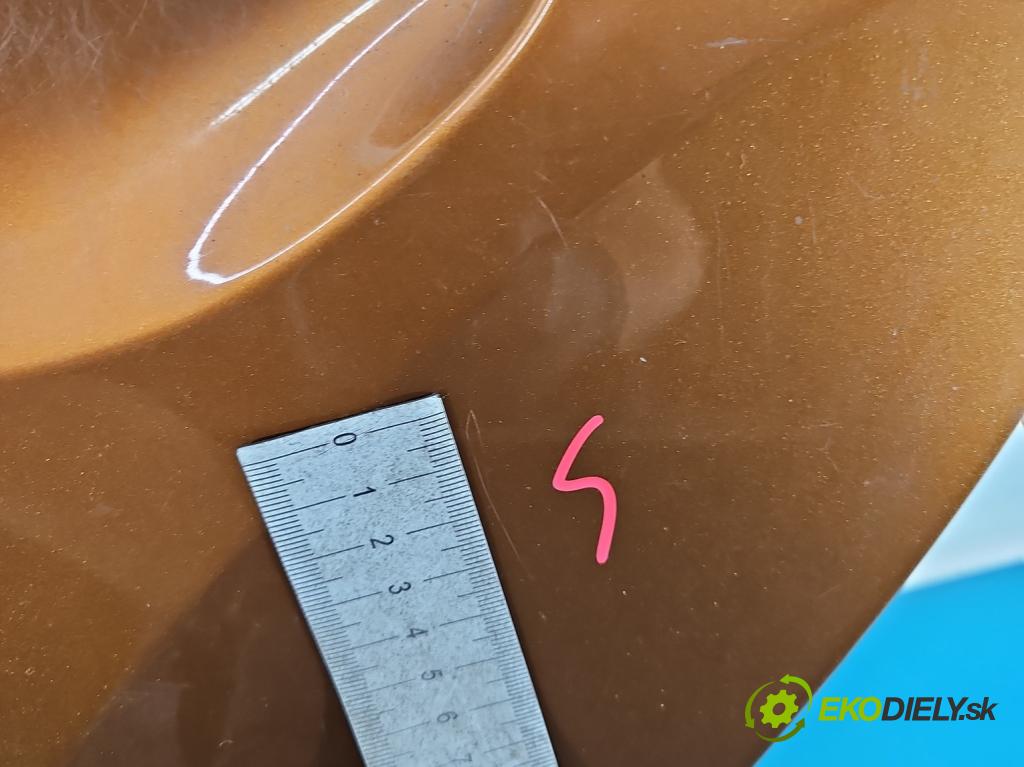 Dacia Duster II 2018-2024 1.6 16V 114 hp manual 84 kW 1598 cm3 5- dveře zadní levé  (Klika dveří ostatní)
